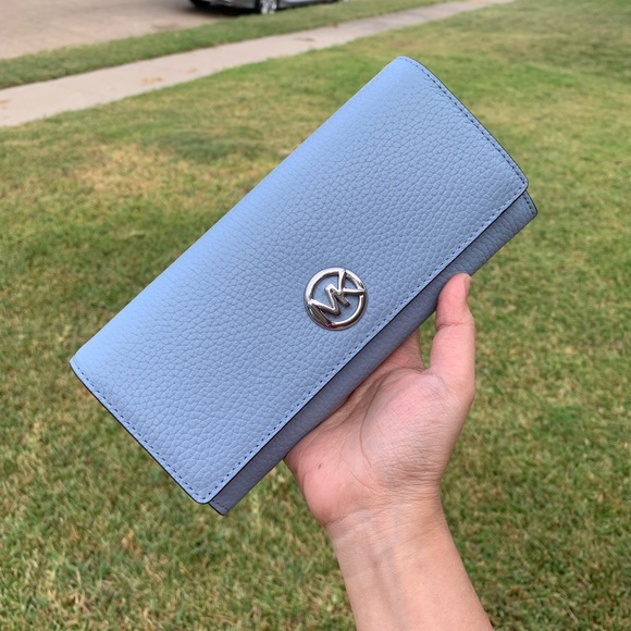 michael kors pale blue wallet